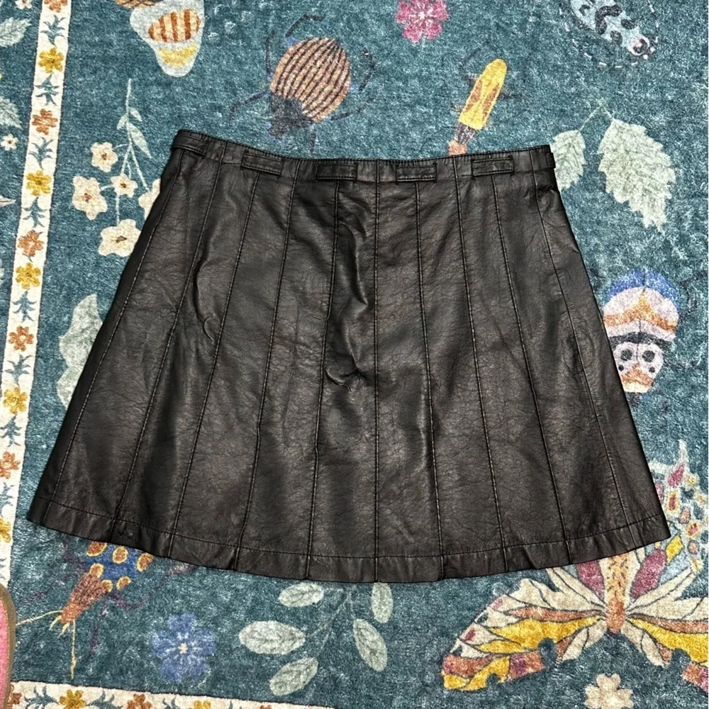 Free People Black Faux Leather Snap Front Mini Skirt with Bow Belt Size 12